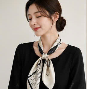Khăn Lụa Vuông Cao Cấp